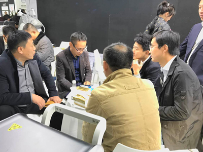 �����ꏊ����Ƥ�w���t�����ʢ�rֱ��